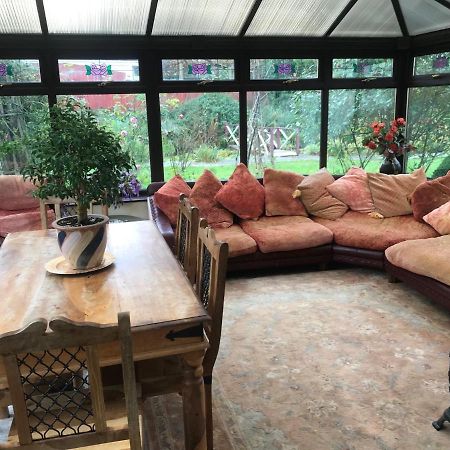Bed and Breakfast Broadmoor Farm Kilgetty Екстер'єр фото