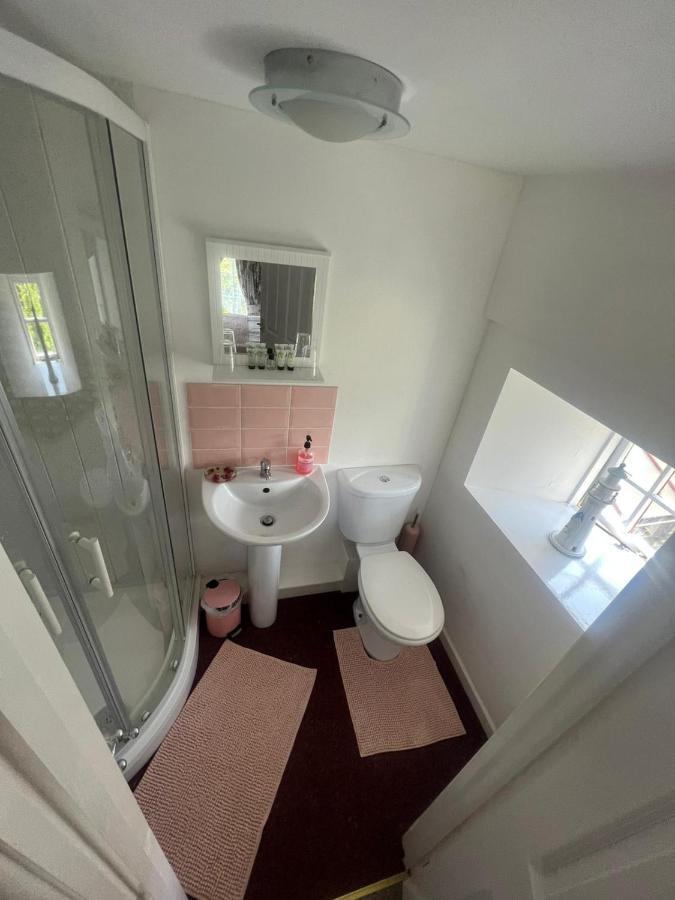 Bed and Breakfast Broadmoor Farm Kilgetty Екстер'єр фото