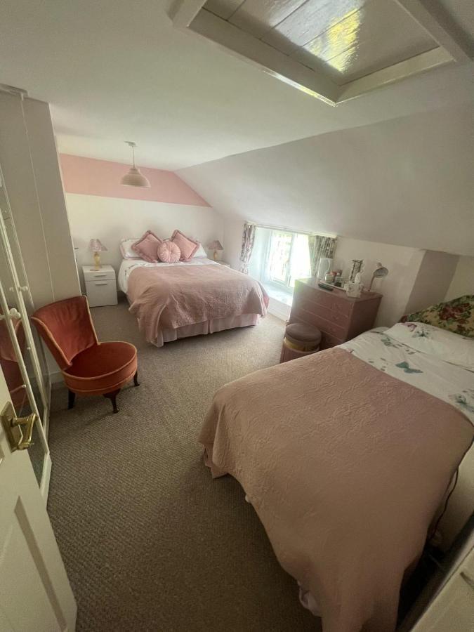 Bed and Breakfast Broadmoor Farm Kilgetty Екстер'єр фото