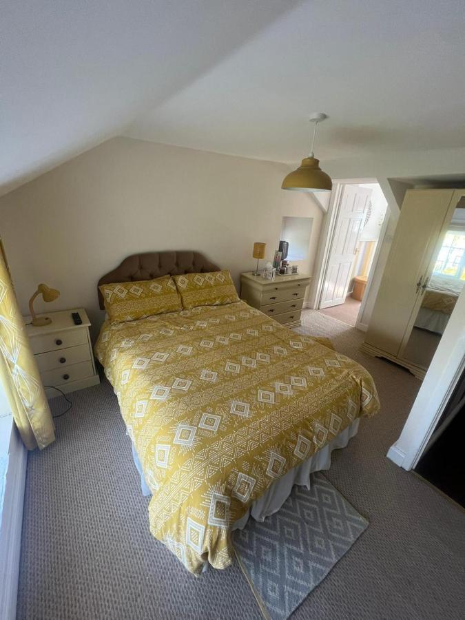 Bed and Breakfast Broadmoor Farm Kilgetty Екстер'єр фото