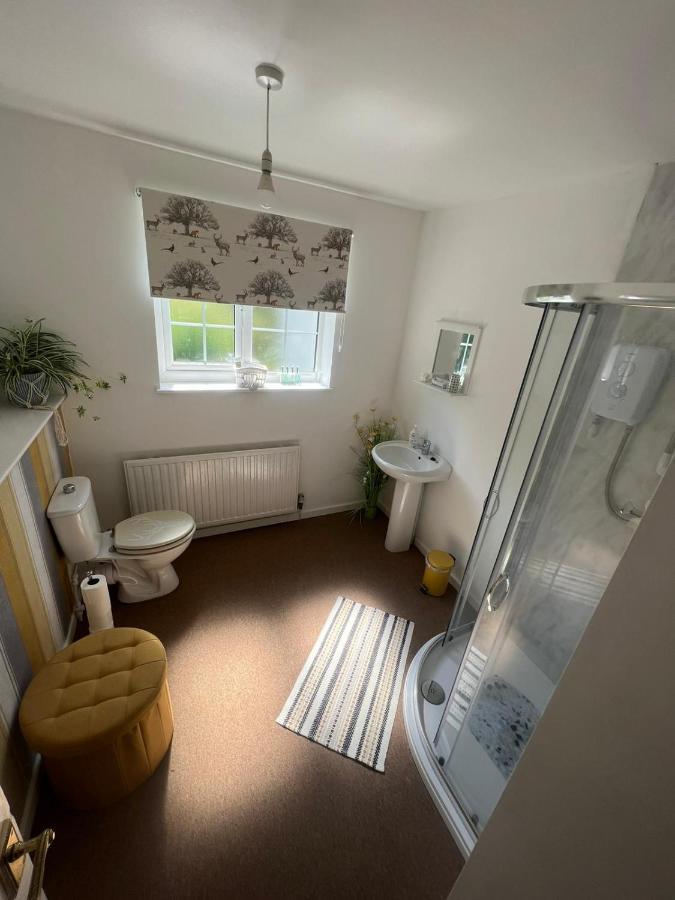 Bed and Breakfast Broadmoor Farm Kilgetty Екстер'єр фото